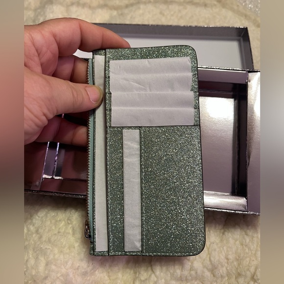 Kate Spade NIB Kenzie Metallic Glitter Large Slim Cardholder